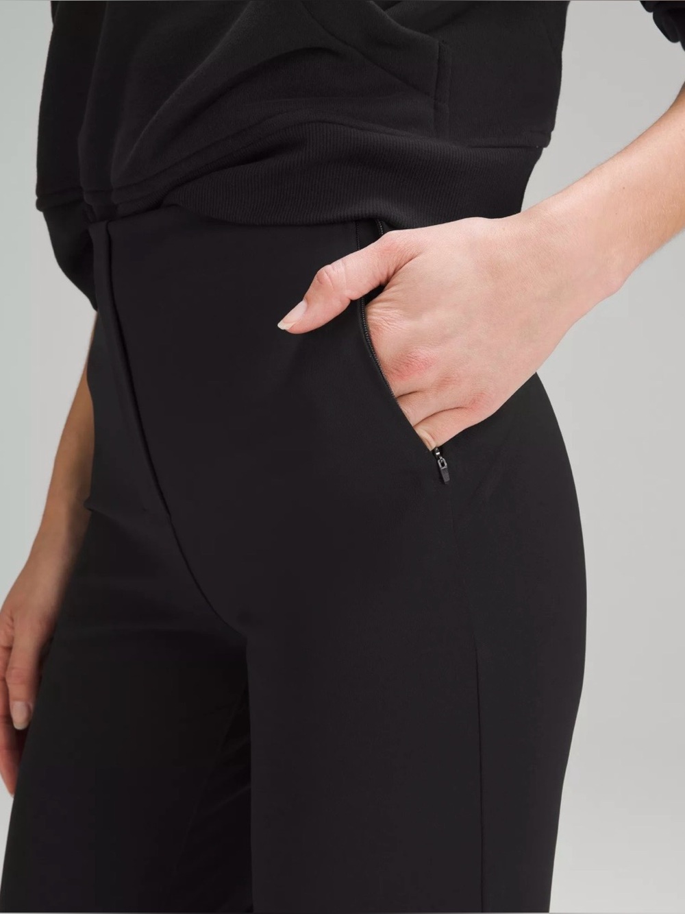 lululemon Smooth Fit Pull On size 4